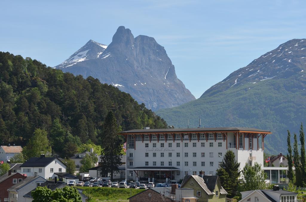 Grand Hotel - By Classic Norway Hotels Åndalsnes Exterior foto